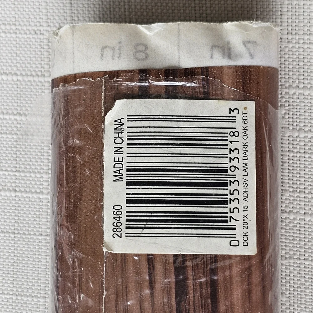 Duck EasyLiner Dark Oak Wood Grain Adhesive Shelf Liner 20